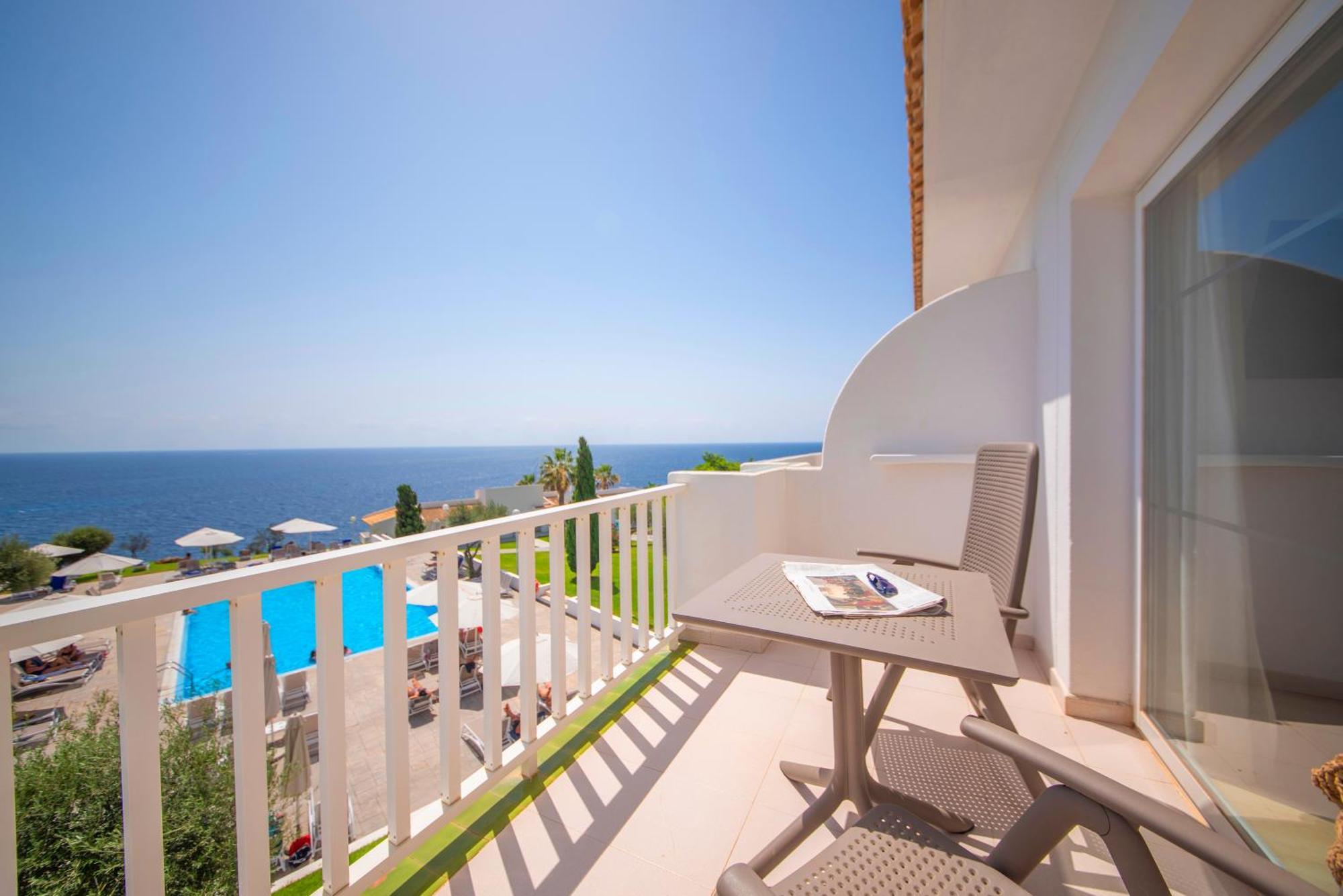Blau Punta Reina Hotel Cala Mandia  Ngoại thất bức ảnh